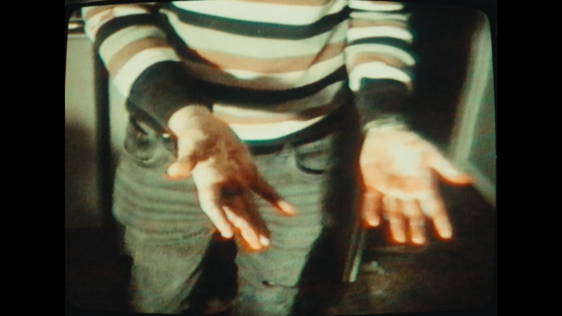 《录像怪谈/Dead Format》PC英文版下载-含Build.21160430-知芽创业社